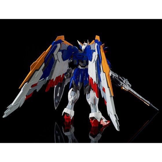 PRE-ORDER : 1/100 HIGH-RESOLUTION MODEL WING GUNDAM EW PLASTIC MODEL