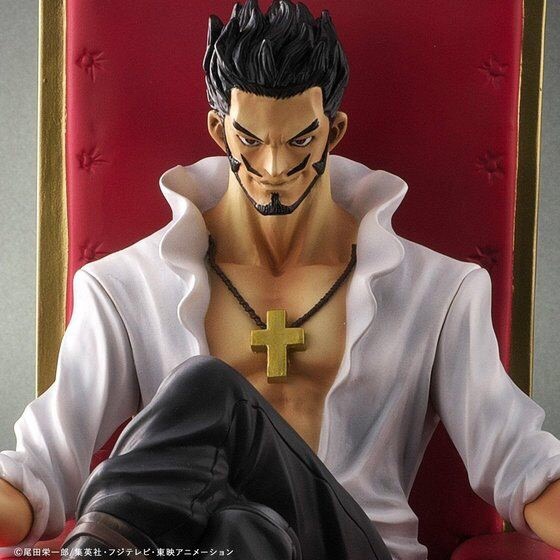 PRE-ORDER : One Piece Archive Collection Dracule Mihawk Ver.B
