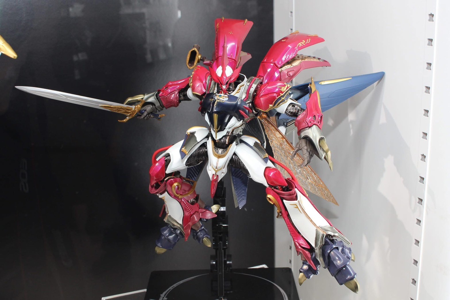 Gundam - METAL BUILD - DRAGON SCALE BELLVINE (Leader of the NA Royal Knights Specification) by Premium Bandai (Limited มีกล่องน้ำตาล)
