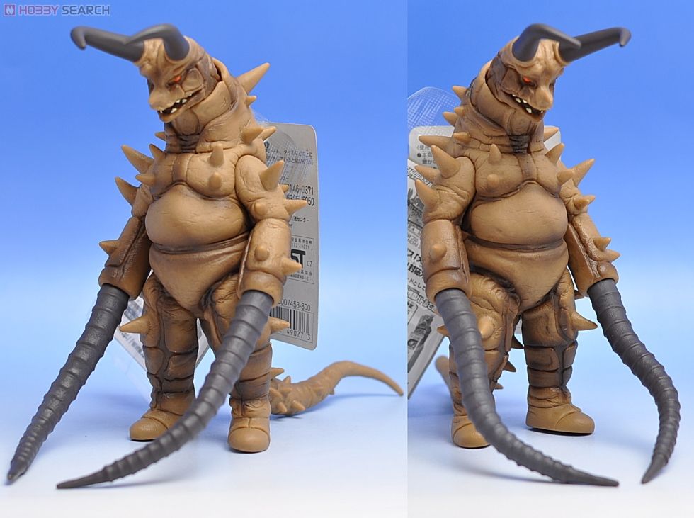 Ultra Monster Series - Return of Ultraman No.12 Gudon (matte, softer shading) 6” by Bandai