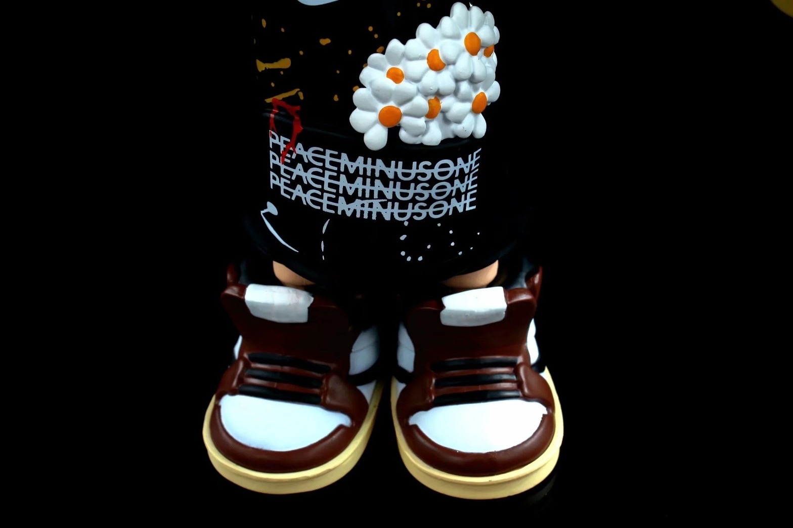 G-DRAGON Q Version Peaceminusone x AF1