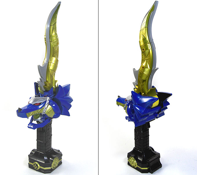 Masked Rider Kiva DX Garuru Saber by Bandai