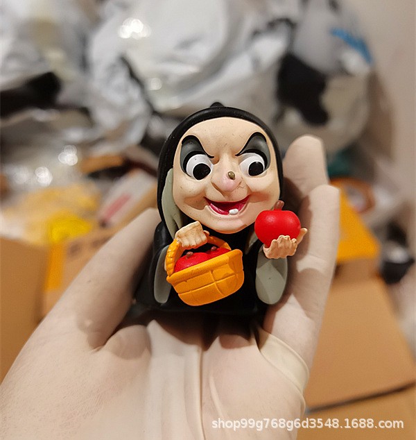 กล่องสุ่ม Disney Villiains Series Blind Box by Miniso (Set of 6)
