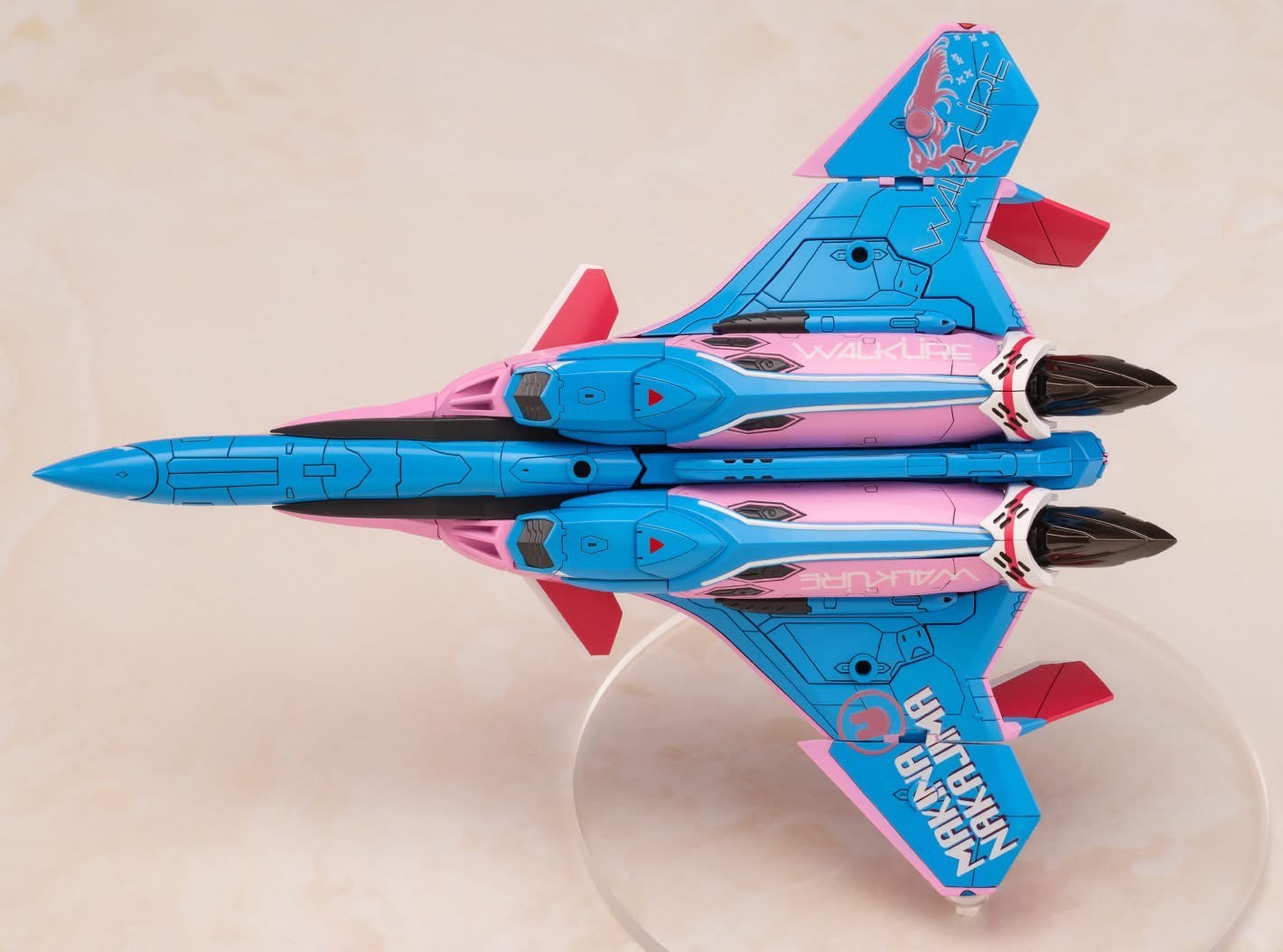 Pre-order : V.F.G. Macross Delta VF-31A Kairos Makina Nakajima Plastic Model Kit by Aoshima (Reissue)