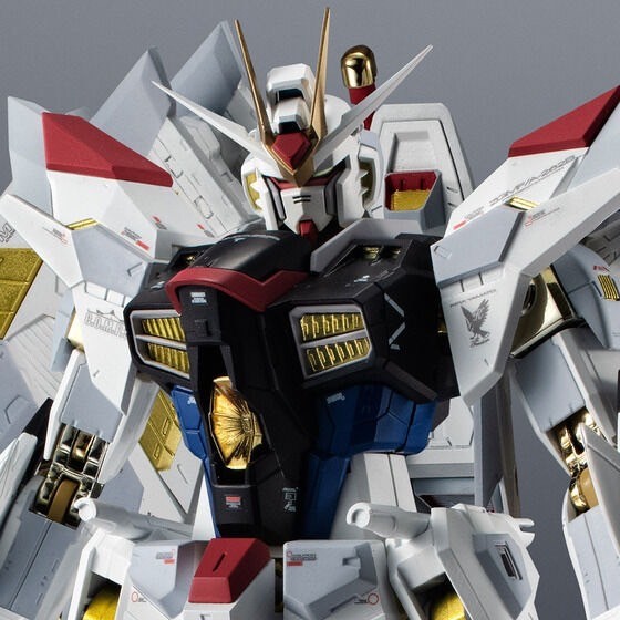 PRE-ORDER : Chogokin Mighty Strike Freedom Gundam