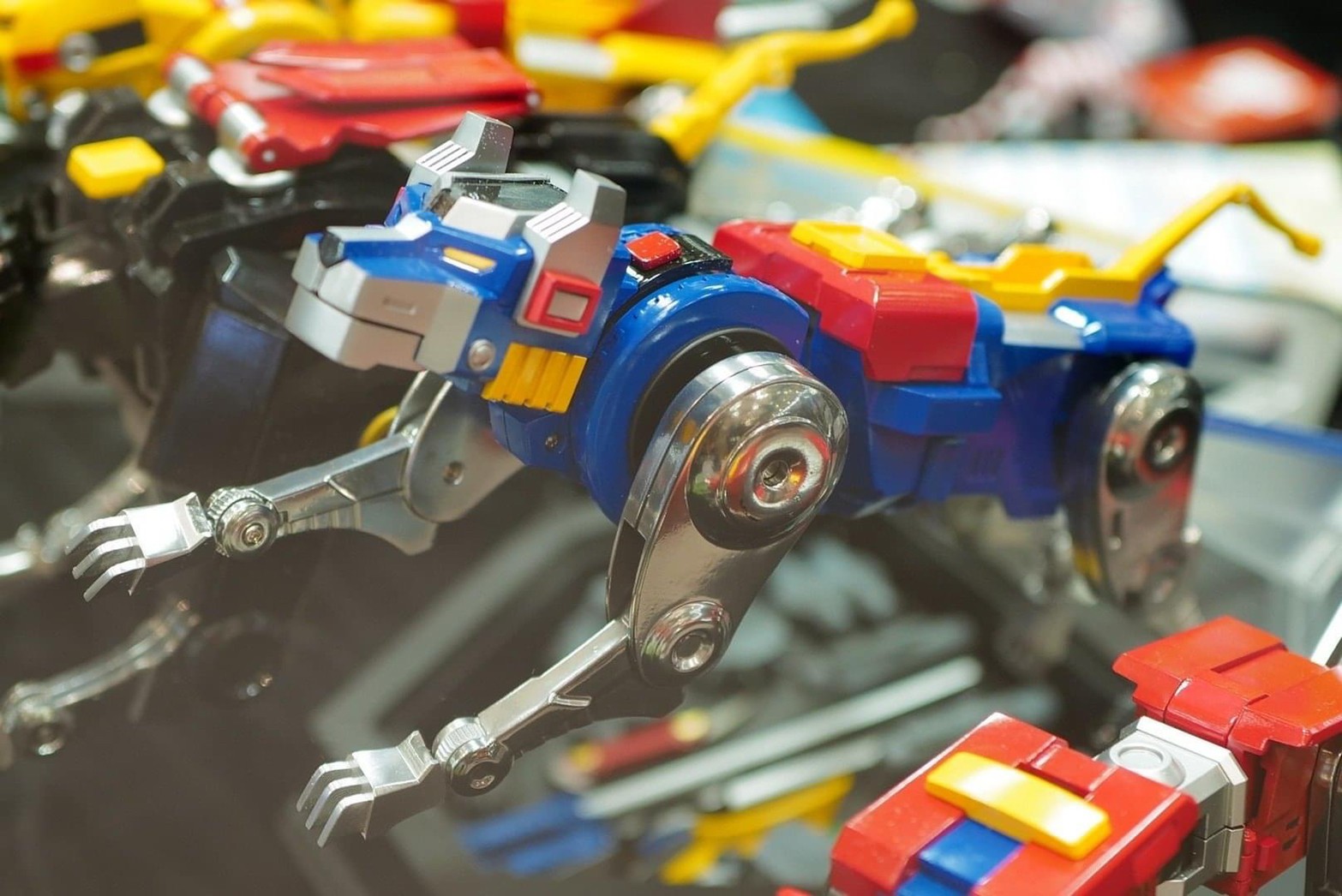 CARBOTIX Voltron by Blitzway x 5Pro Studio