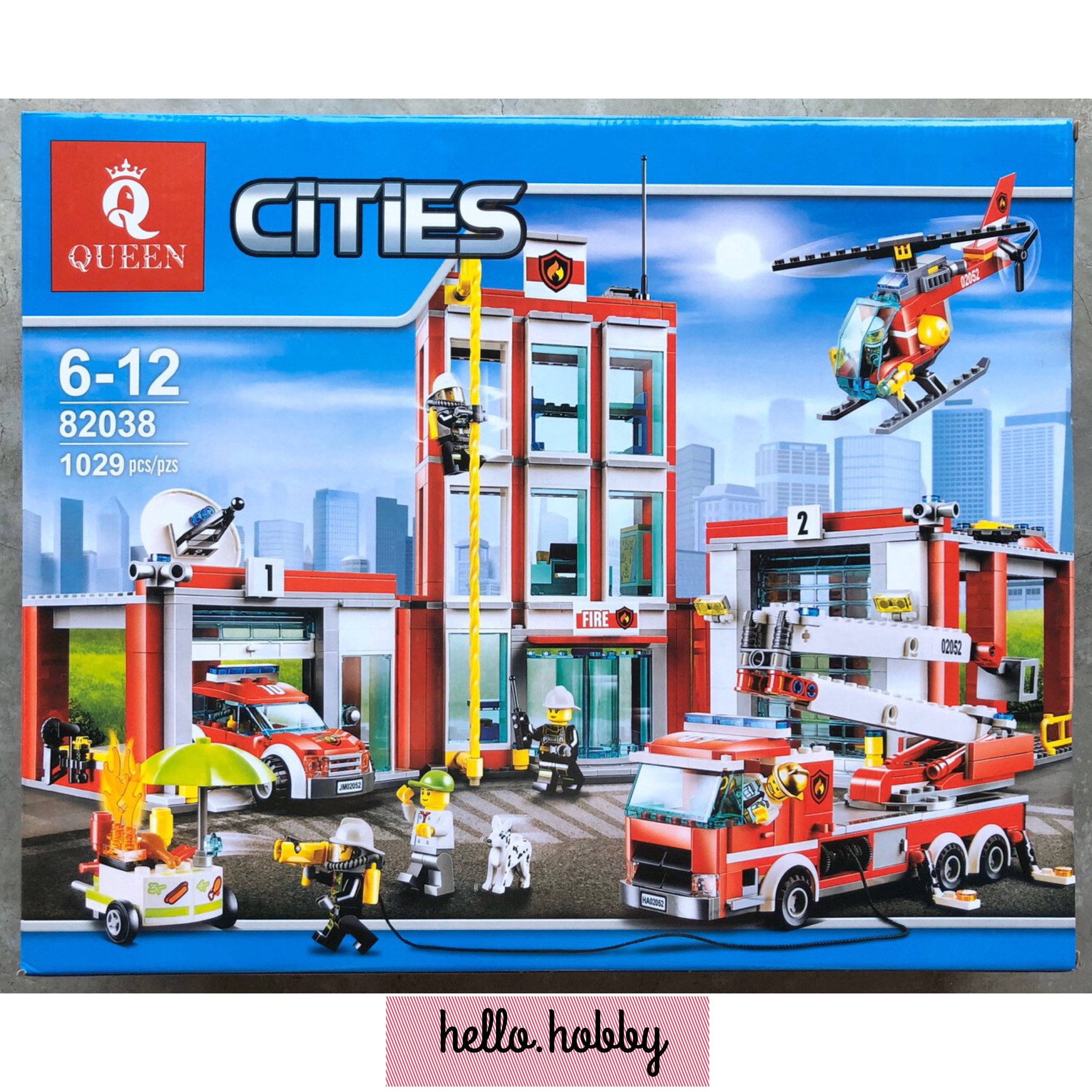Queen 82038 Fire Station 1029pcs