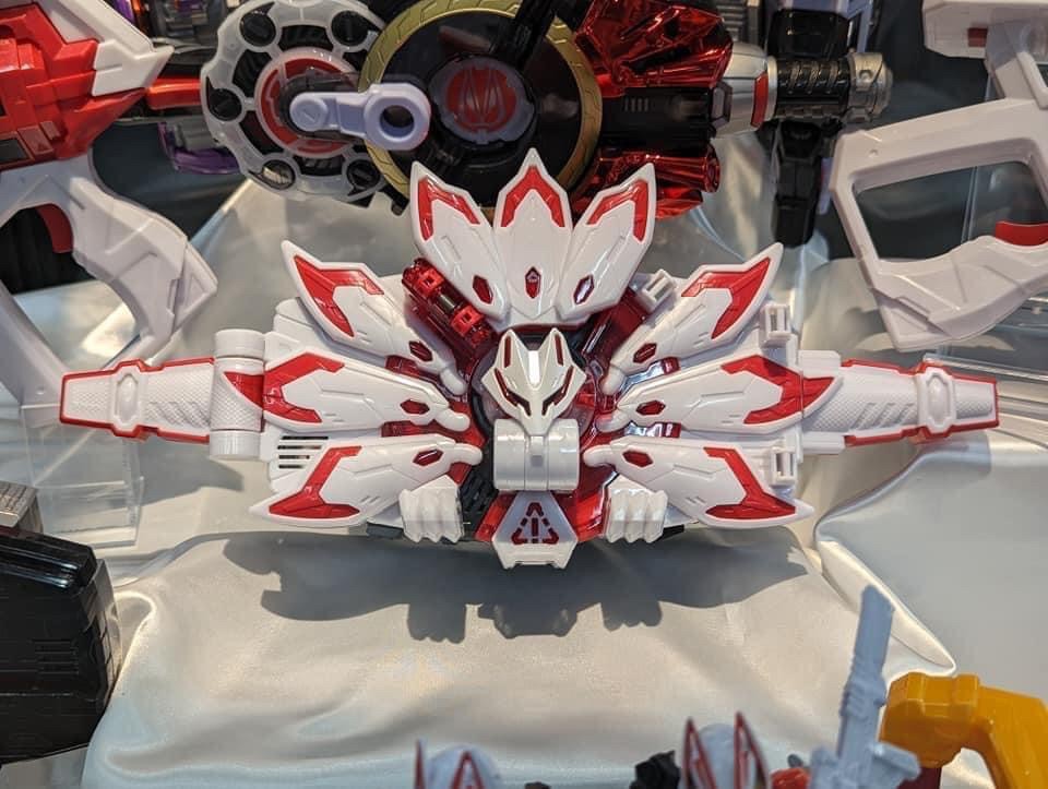 Masked Rider Geats - DX Boost Mark IX Raise Buckle by Bandai