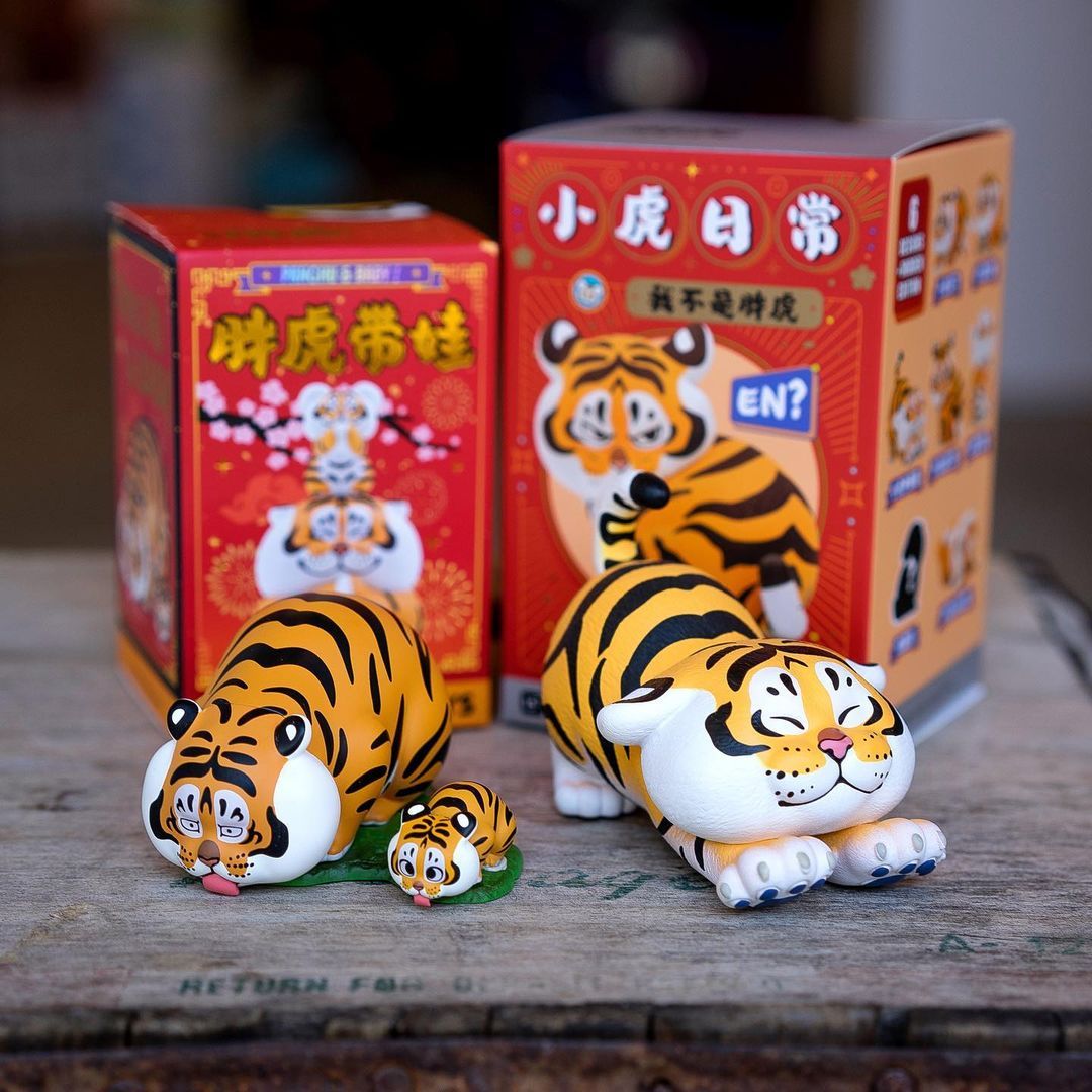 Xiaohu Fat Tiger with Baby by 52Toys (Set of 8+1secret)