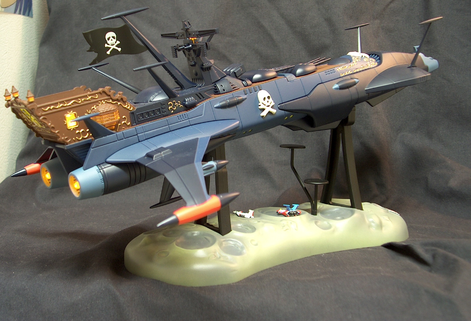 SGM-20 Space Pirate Captain Harlock Arcadia Blue Color by Aoshima