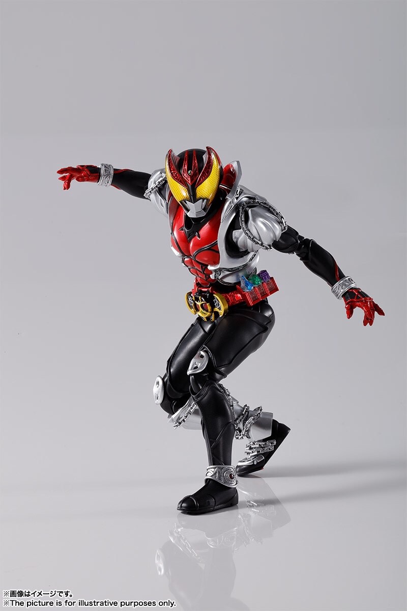 Pre-order : S.H.FIGUARTS (SHINKOCCOU SEIHOU) KAMEN RIDER KIVA FORM ACTION FIGURE (WITH BONUS)