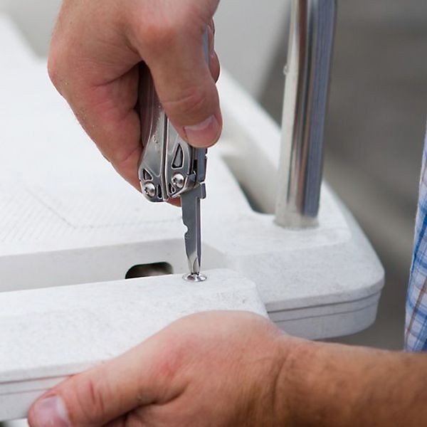 เครื่องมือ Leatherman Sidekick