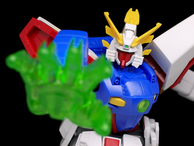 MG 1/100 Shining Gundam by Bandai