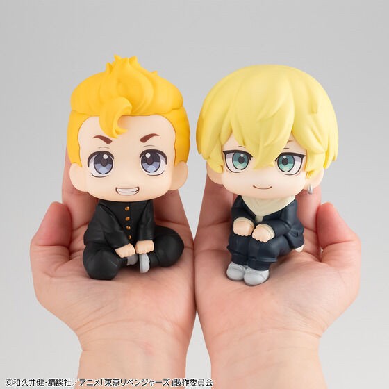 PRE-ORDER : Rukappu Tokyo Revengers Takemichi Hanagaki & Chifuyu Matsuno Set [with limited bonus cushion]