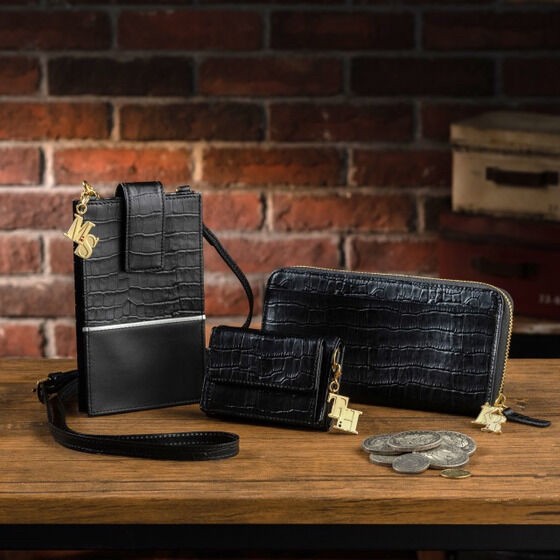 PRE-ORDER : Tokyo Revengers Leather Collection Mini Shoulder