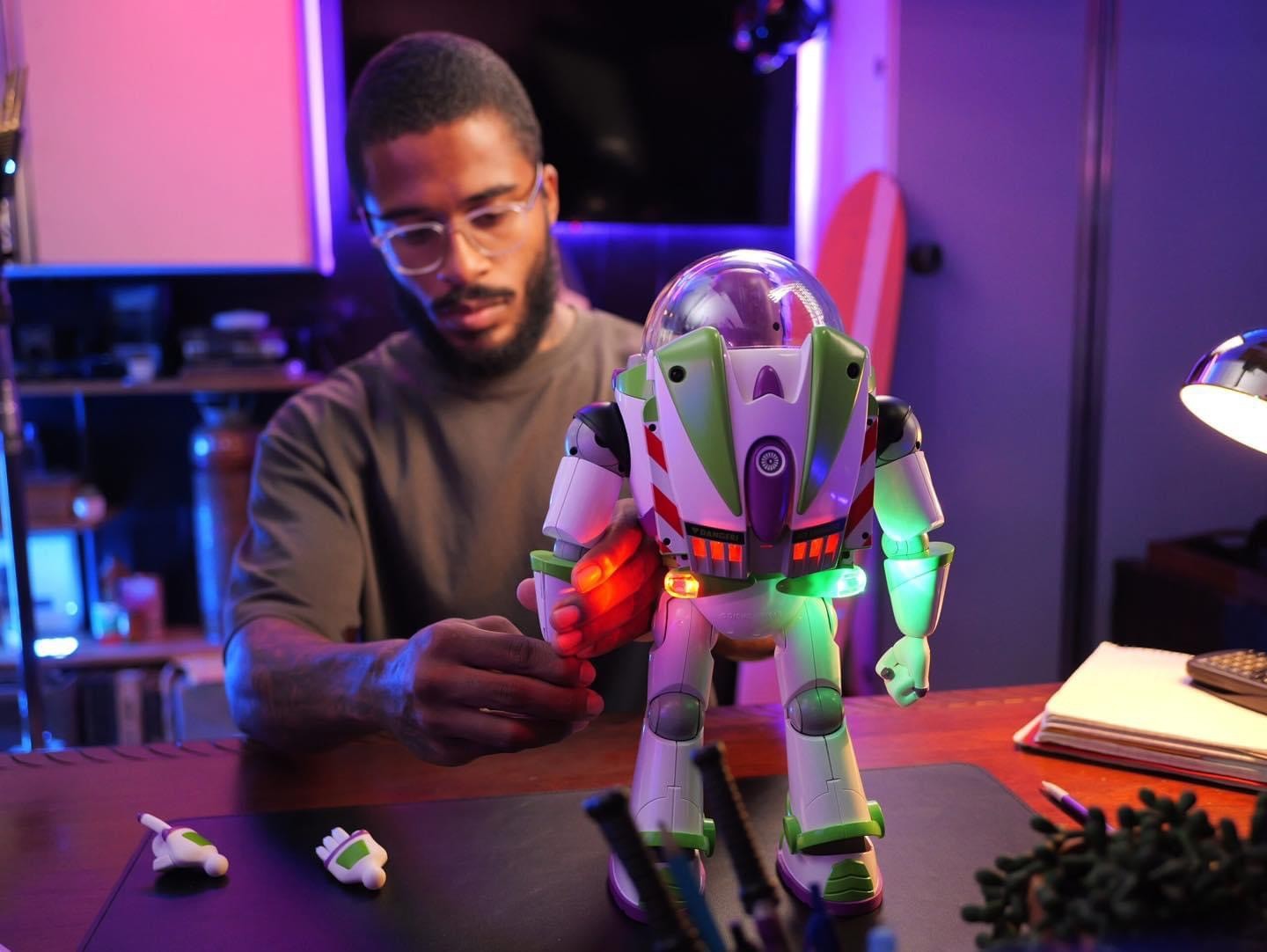 Pre-order : Life-Like Interactive Toy Story Buzz Lightyear (Real Life Real Joy Version) by Robosen