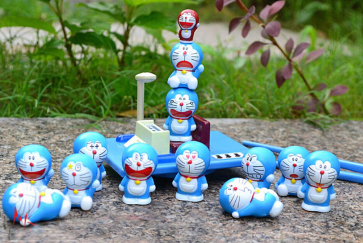 Doraemon Darake Stacking Mini Figure Balance Game by Epoch