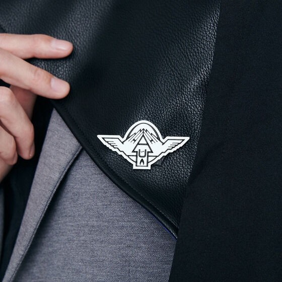 PRE-ORDER : Kamen Rider Gotchard Minato Sensei Mantle (with Alchemy Academy Badge)