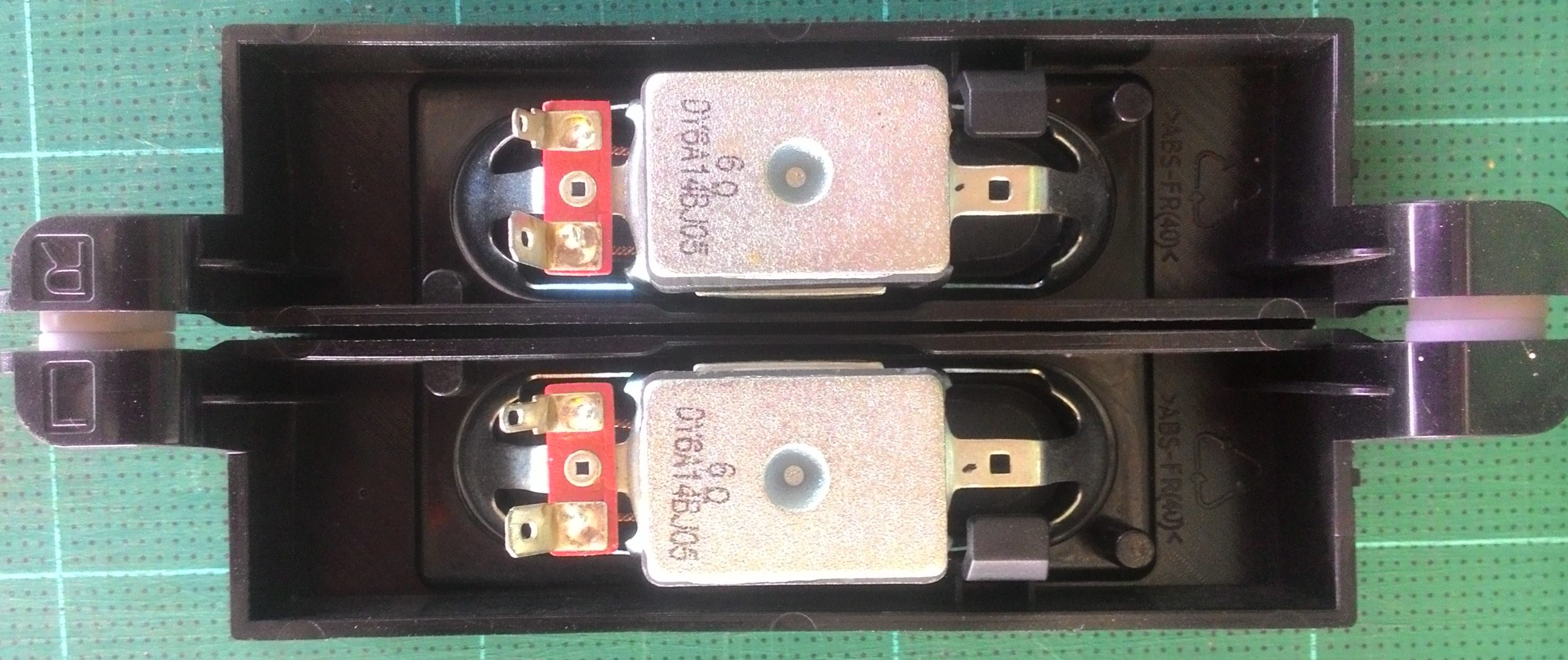 ลำโพง Samsung UA32FH4003K