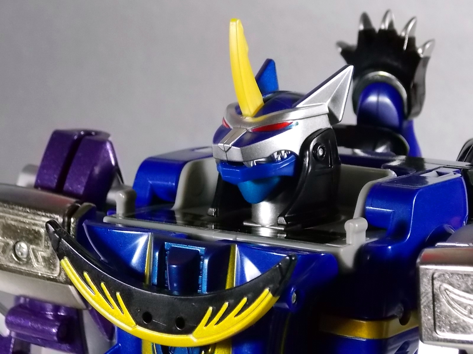 Hyakujuu Sentai Gaoranger - DX Gao Hunter Blue Moon Ver by Bandai