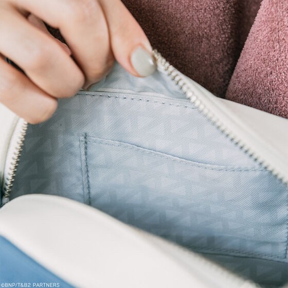 PRE-ORDER : ONOFFY FREE × TIGER & BUNNY 2 Shoulder Bag