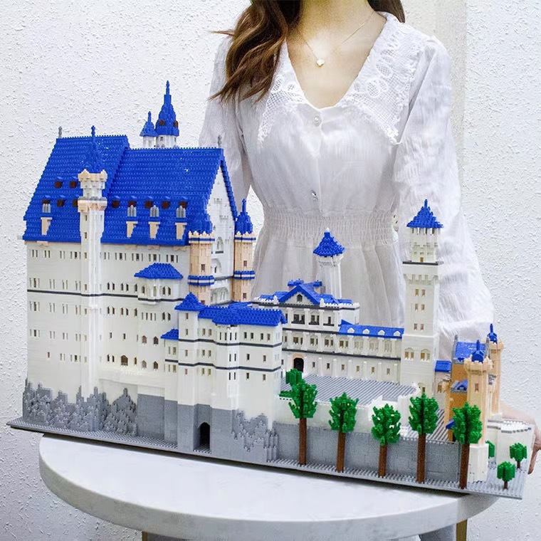 Lezi lz 8020 New Swan Stone Castle 11810pcs