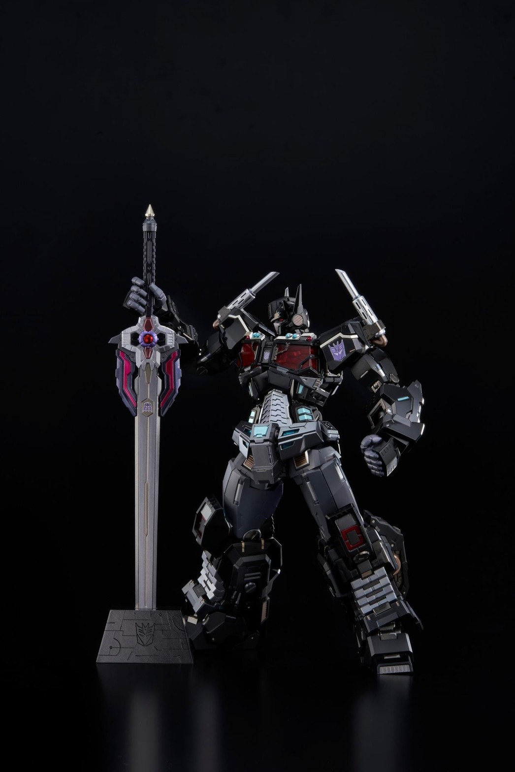 Transformers - [Kuro Kara Kuri] Nemesis Prime by Flame Toys (LIMITED 1,800 pcs Worldwide)