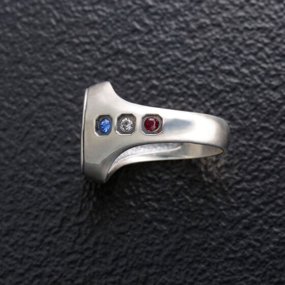 PRE-ORDER : Shin Ultraman Velvet Lounge Ring