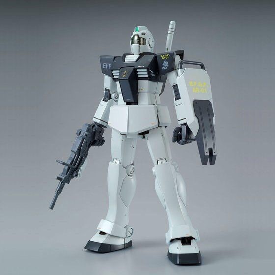 PRE-ORDER : MG 1/100 RGM-79 GM (WHITE DINGOS COLOR) PLASTIC MODEL
