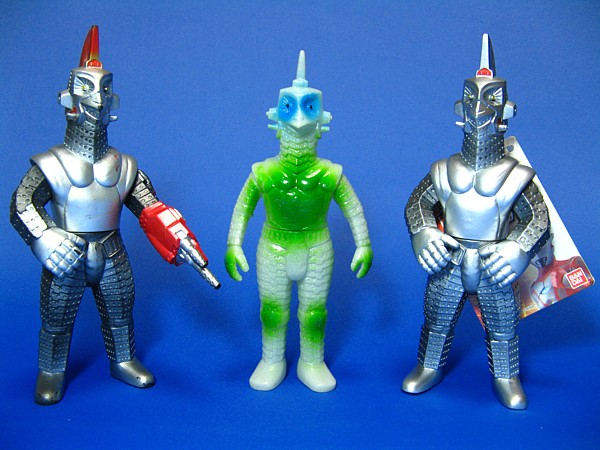 Ultra Monster Series - Ultraseven No.07 Windom (dark shading on chest & legs) 7” by Bandai