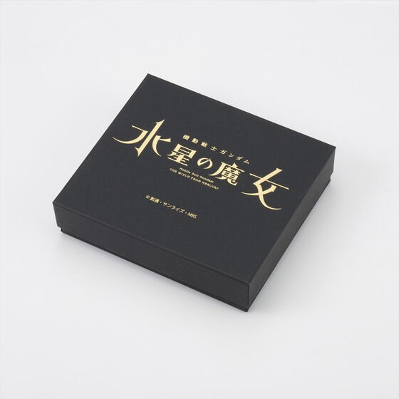 PRE-ORDER : Mobile Suit Gundam The Witch from Mercury Bi-fold Wallet Holder Model