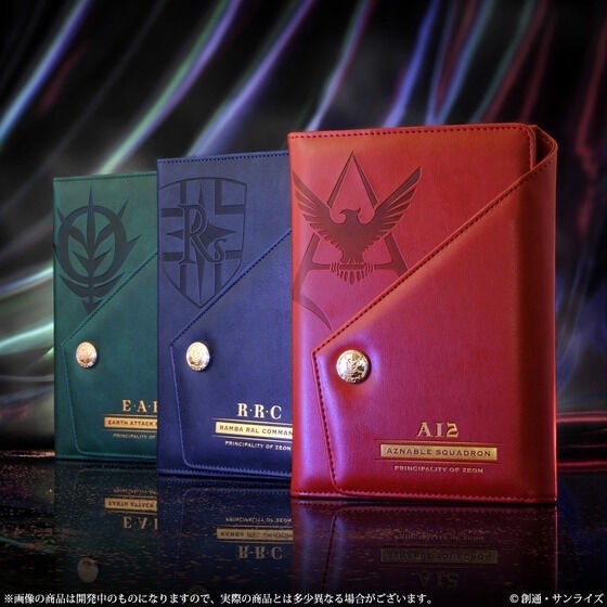 PRE-ORDER : Mobile Suit Gundam Notebook Cover (3 types)