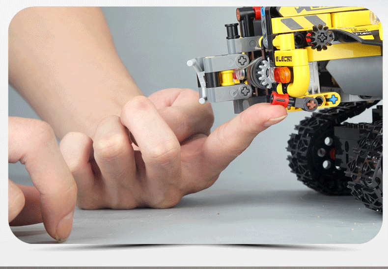 Mould King 13134 bulldozer 873pcs (บังคับได้)