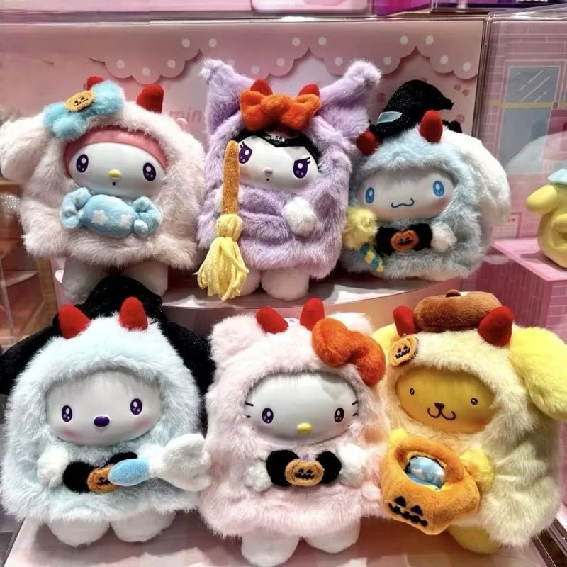 ตุ๊กตาพวงกุญแจ Sanrio - Halloween Candy Carnival Night Series Vinyl Plush Pendant Keychain by Miniso