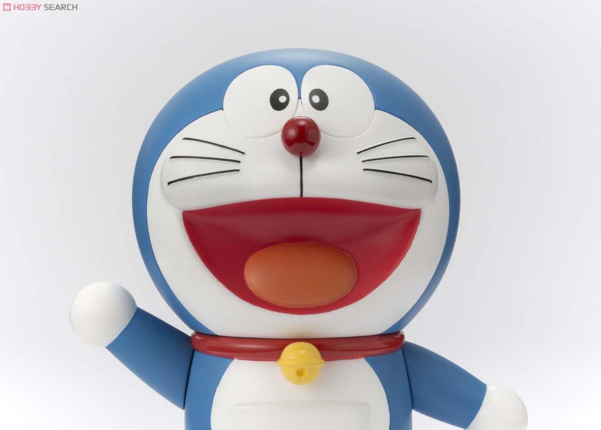 Figuarts Zero Doraemon by Bandai