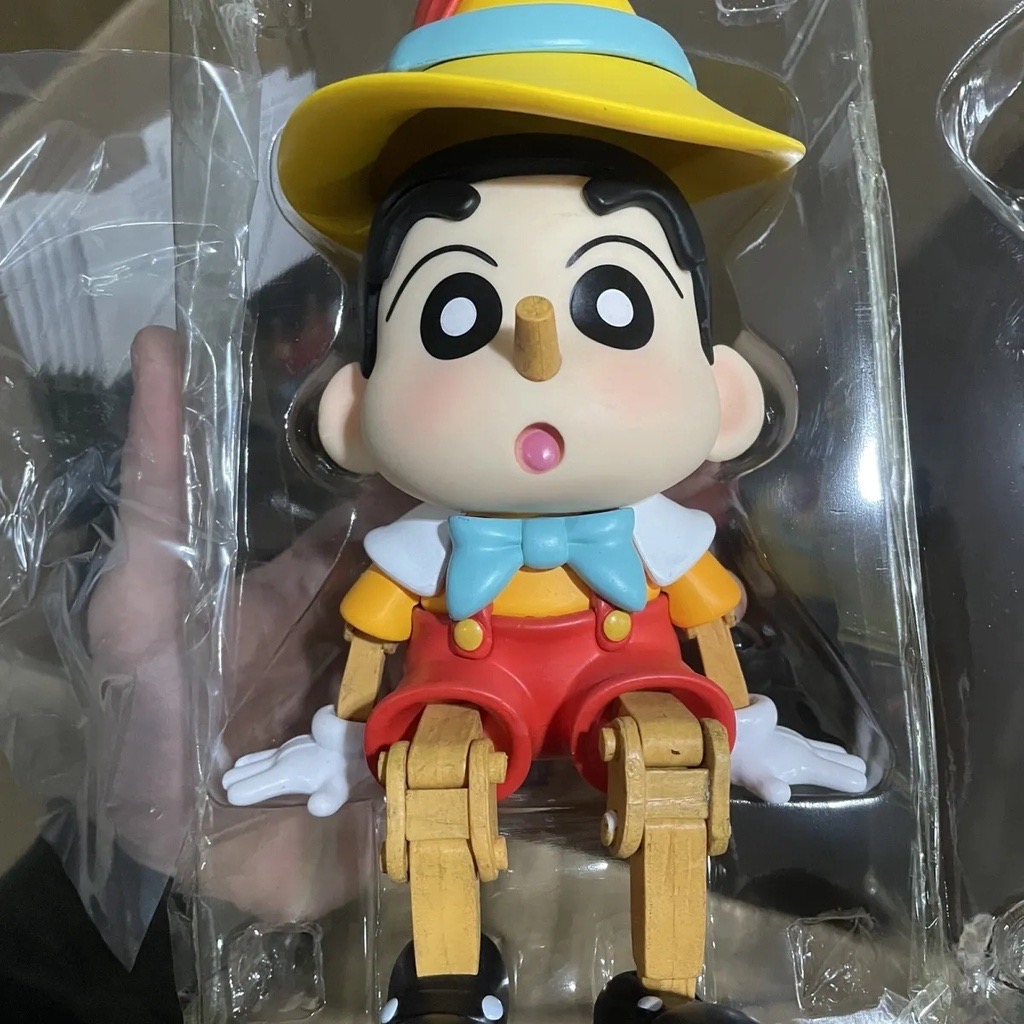โมเดล Crayon Shinchan x Pinocchio