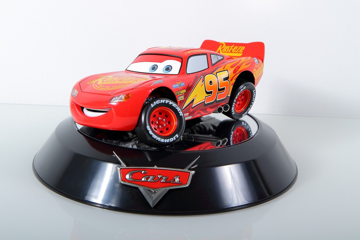 CHOGOKIN - Cars - Lightning McQueen by Bandai