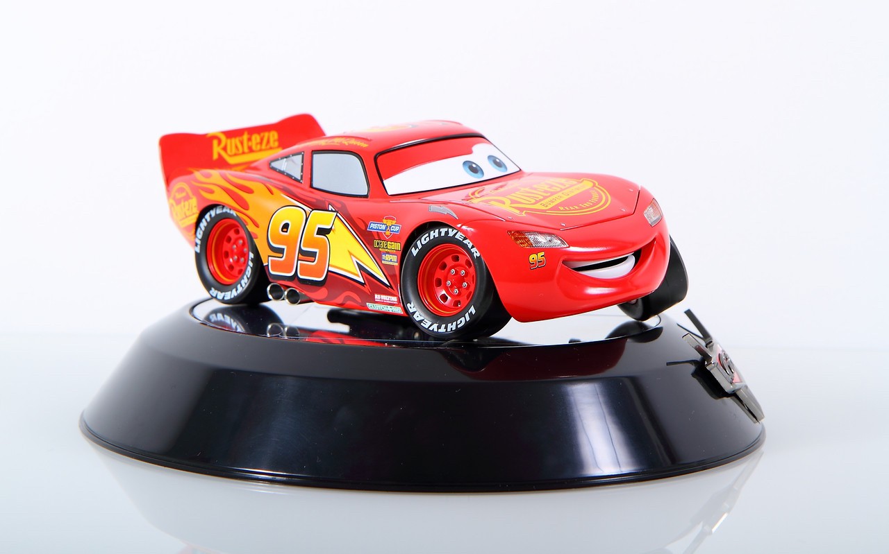 CHOGOKIN - Cars - Lightning McQueen by Bandai