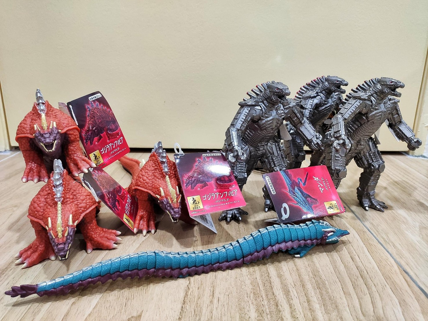 Godzilla - Movie Monster Series - Godzilla S.P - Manda - 12”length by Bandai