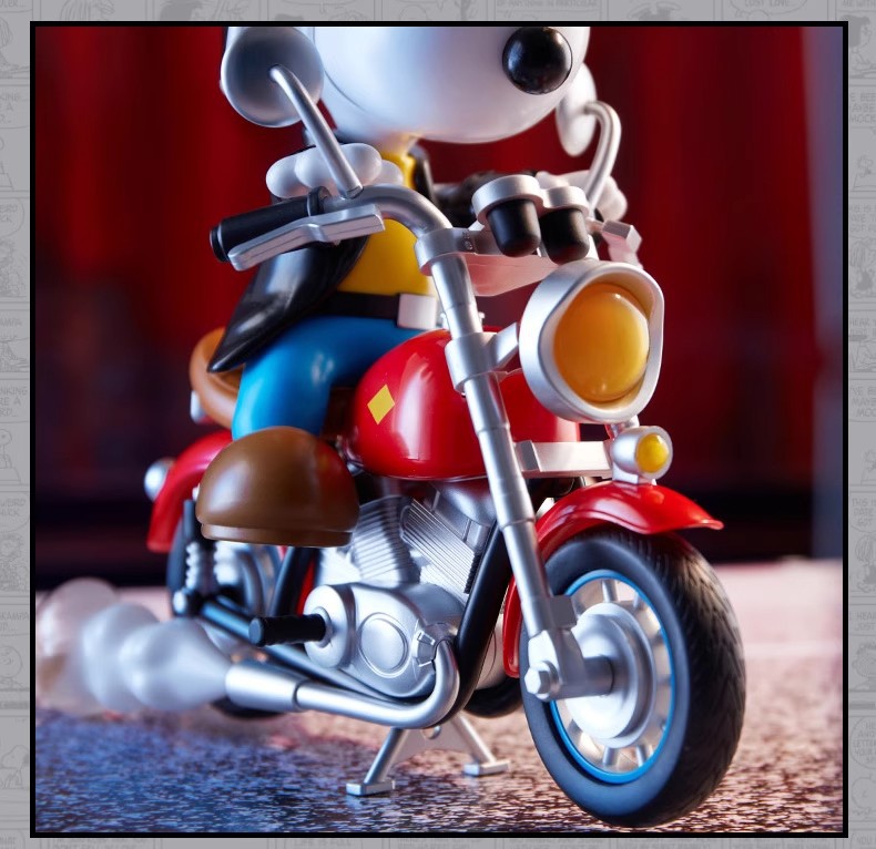 Snoopy & Motorcycle by Miniso