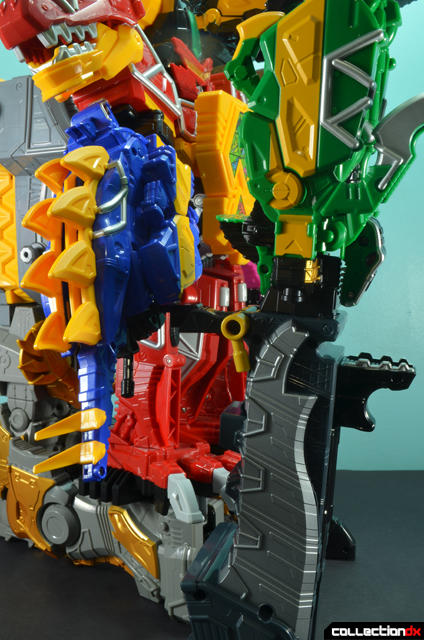 Zyuden Sentai Kyoryuger DX Gigant Buragi-oh by Bandai