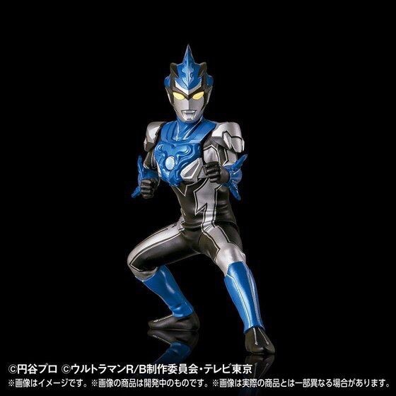 PRE-ORDER : Ultimate Luminous Ultraman R/B
