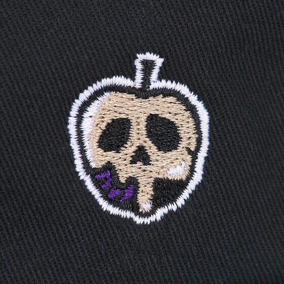 PRE-ORDER : Disney Twisted Wonderland One Point Embroidery Cap