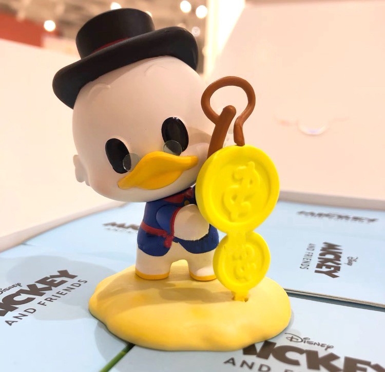 Disney - Mickey And Friend Beach By Herocross (Set of 9)