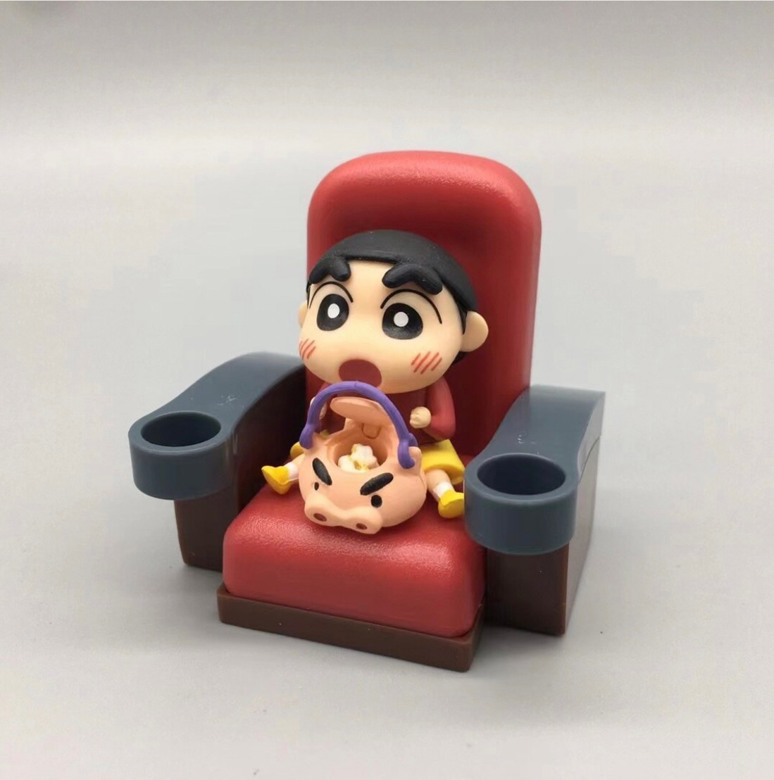Rement Crayon Shinchan - Kasukabe Cinema Calling The Storm