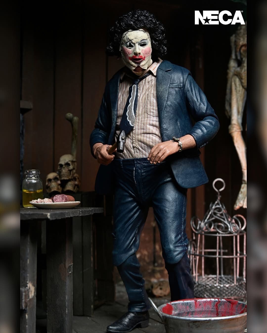 Pre-order : Texas Chainsaw Massacre 50th Anniversary Ultimate Leatherface with Pretty Woman Mask 7” Scale Action Figure by NECA