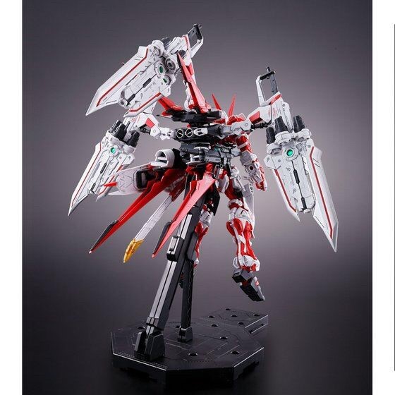 PRE-ORDER : MG 1/100 GUNDAM ASTRAY RED DRAGON PLASTIC MODEL