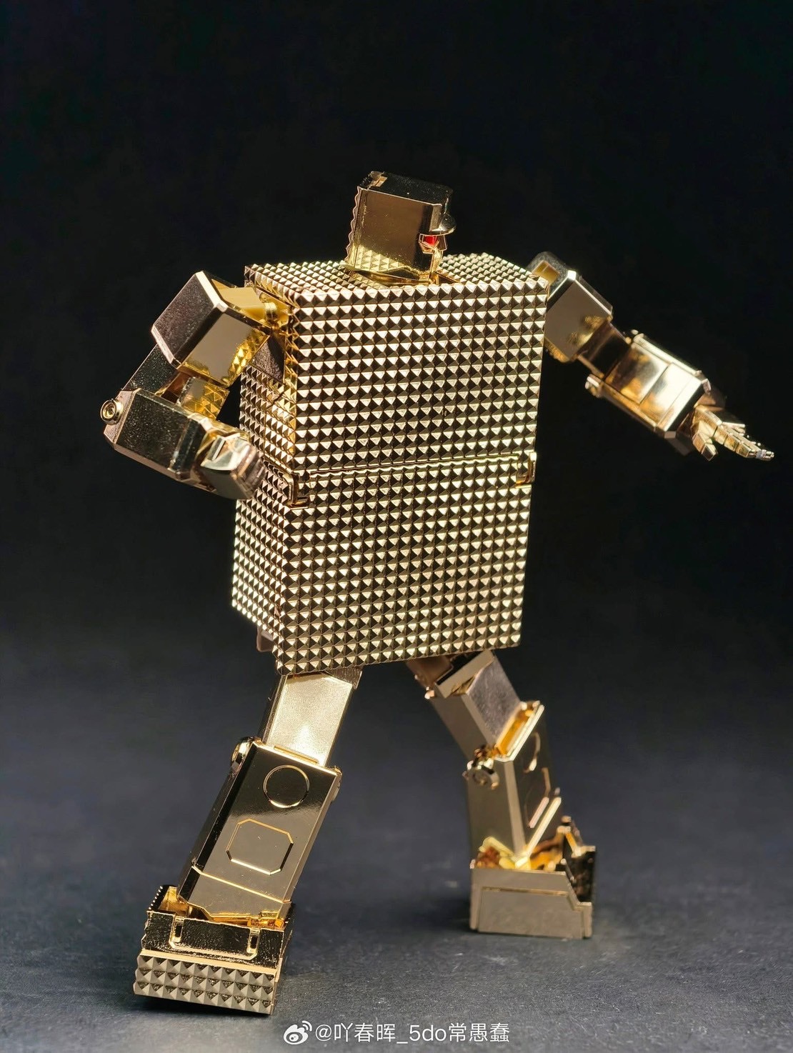 Gold Lightan Model Kit (with Alloy Parts) by Shohoriku Limited