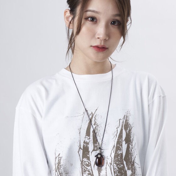 PRE-ORDER : Zyuden Sentai Kyoryuger Kyoryu Red Daigo Amber Necklace