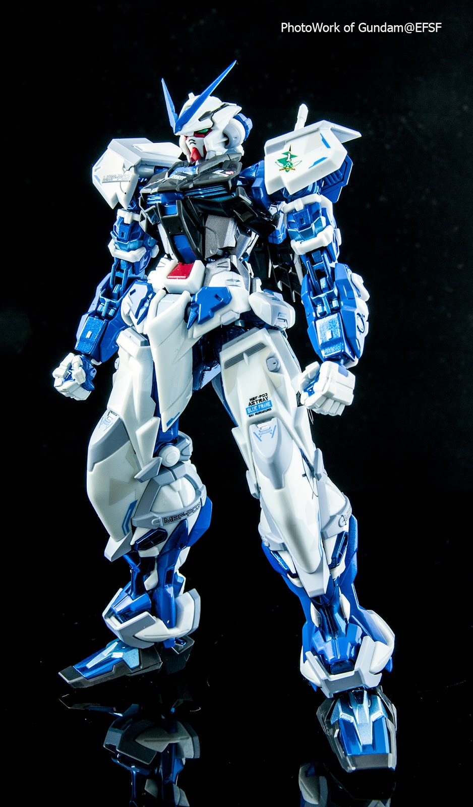 METAL BUILD Gundam Astray Blue Frame (Full Weapon Set) by Bandai